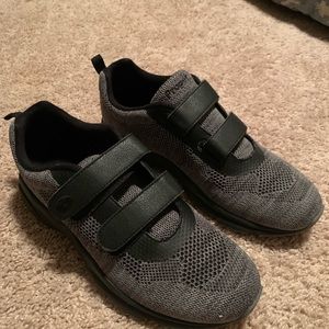 Mens Propet Shoes size 9